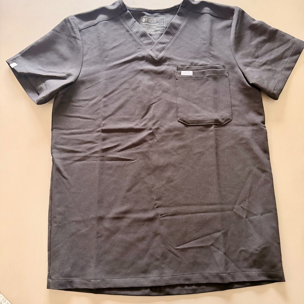 Figs Leon 3 Pocket Scrub Top Mens Size Small,  Black V-Neck - Picture 7 of 8